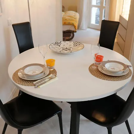 Apartment Uptown - Sabrina's Charming Siena