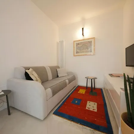 Uptown - Sabrina's Charming Appartement Siena