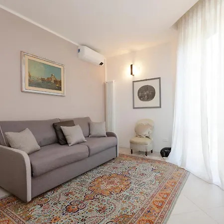Apartament Uptown - Sabrina's Charming